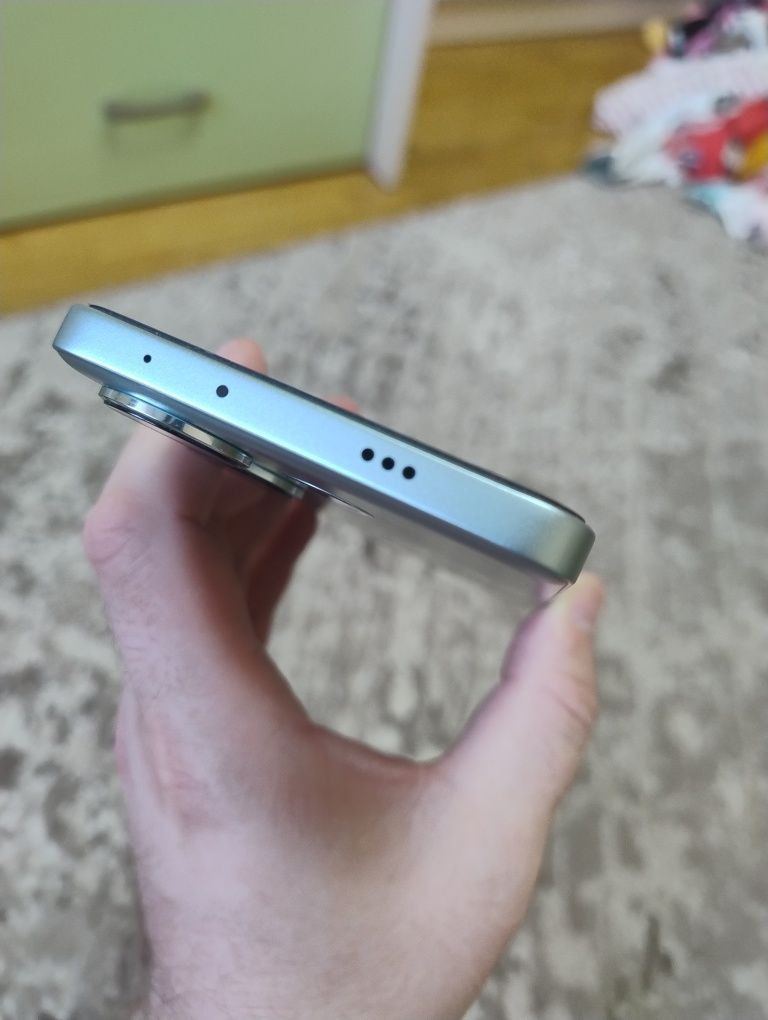 Poco F6 12/512 подарунковий стан !!