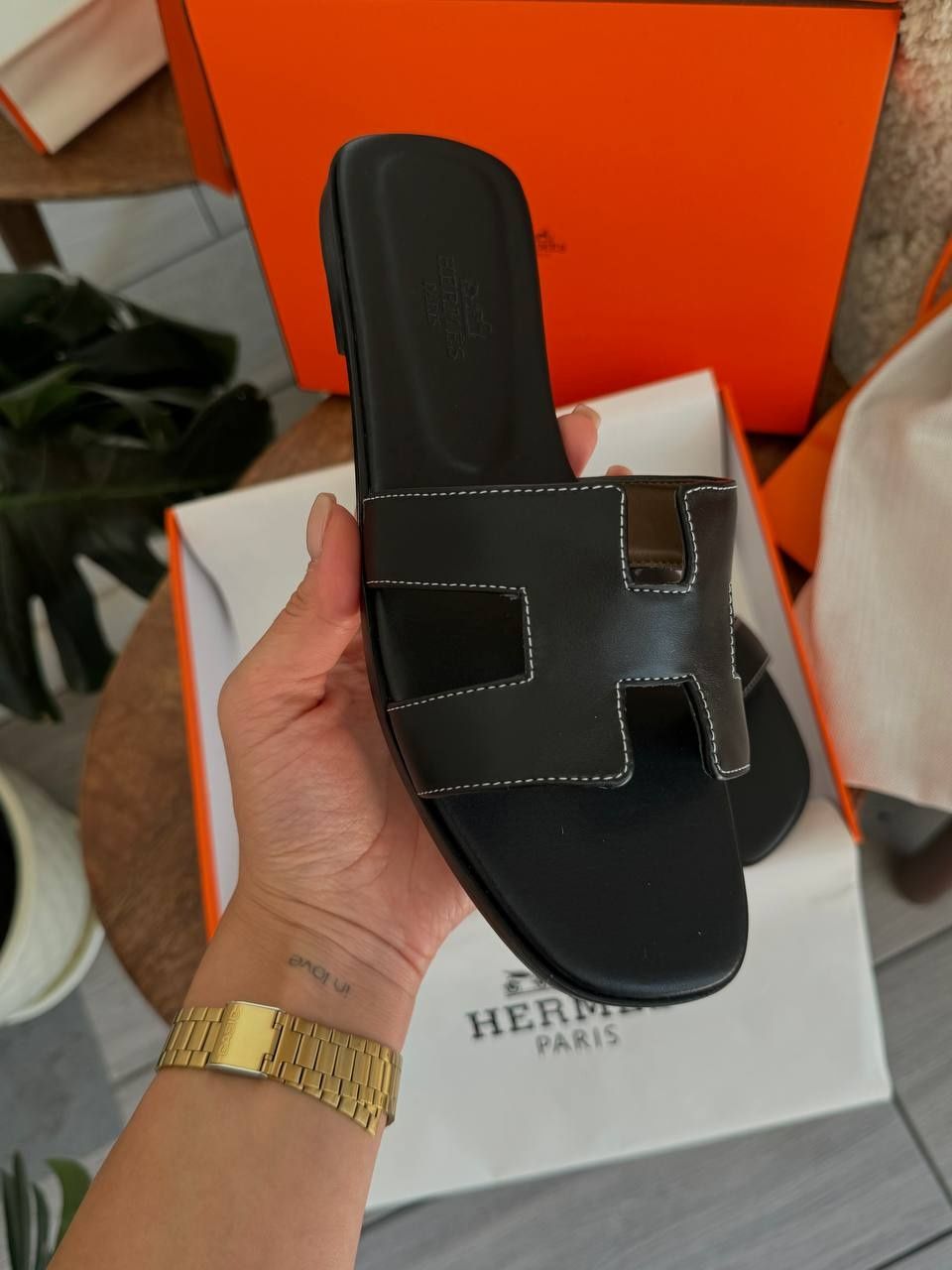 р36-41 Шльопанці Hermes Oran Black
