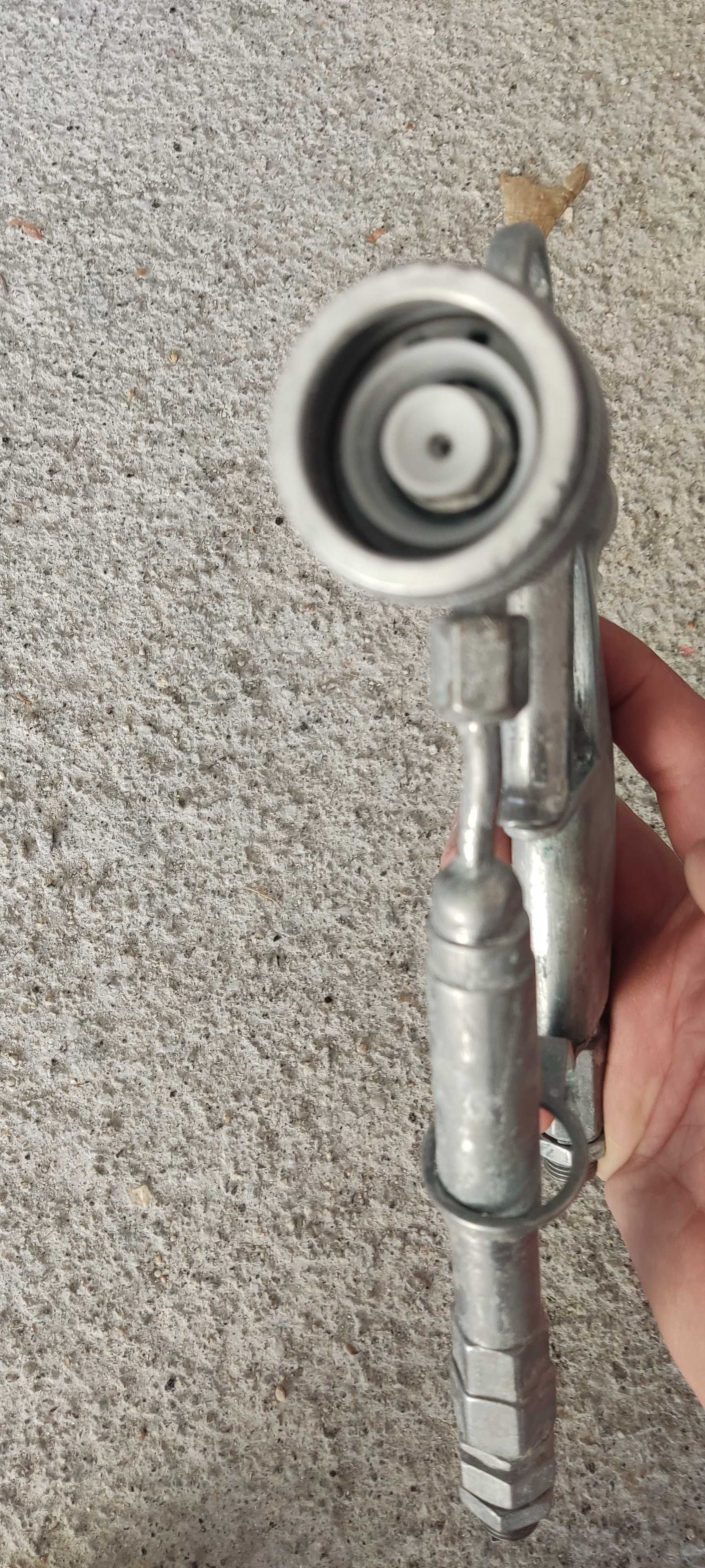 Pistola verniz com bico