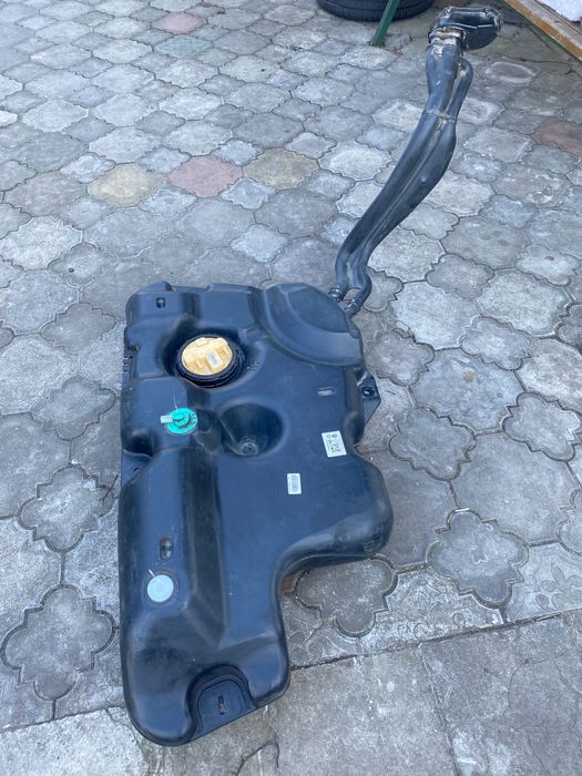 Топливный бак Renault Sandero Stepway 2 2020