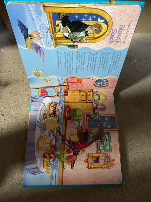 Ksiazka małpa w kąpieli