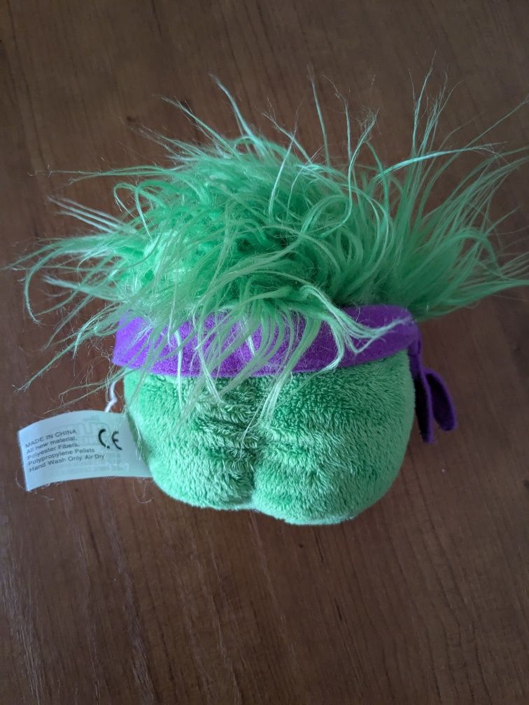 Puffle verde com bandana Club Penguin