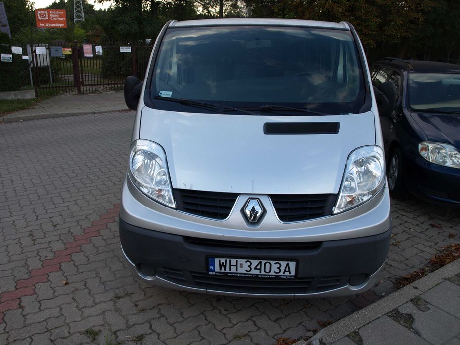 Renault Trafic 2.0 DCI 9-osobowy Długi 228.000km Klimatyzacja