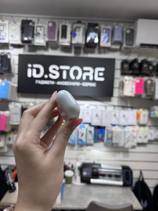 Б/У Оригінальний Кейс для навушників Apple AirPods Pro 1(A2190)