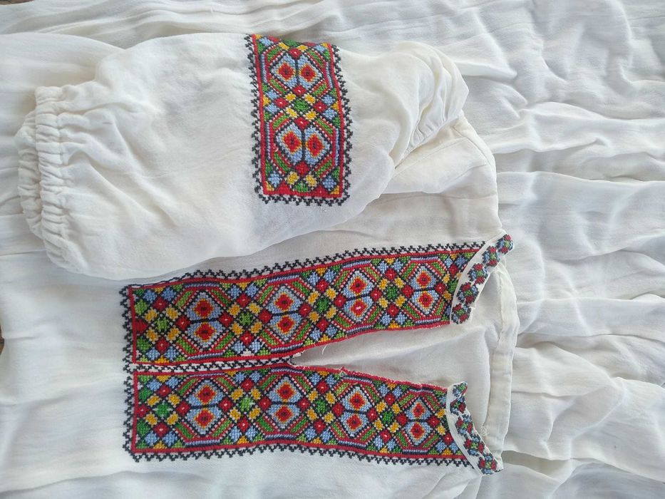 Вишивана сукня старовинна