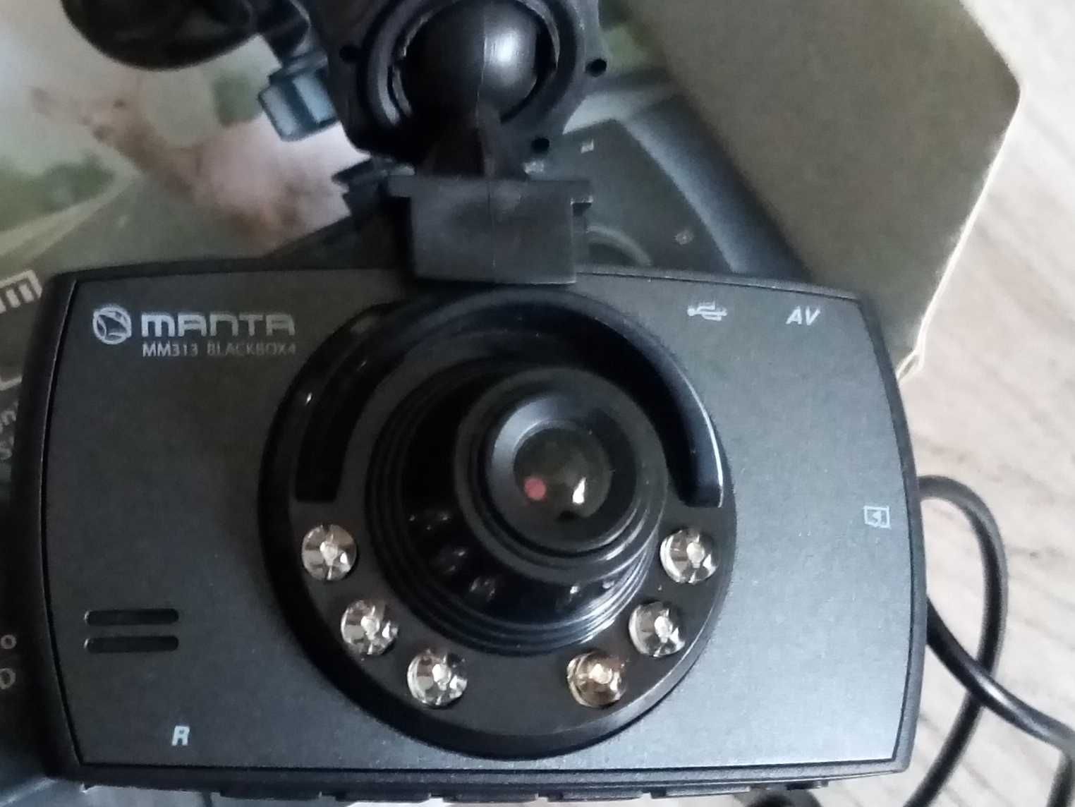Rejrstrator samochodowy Manta