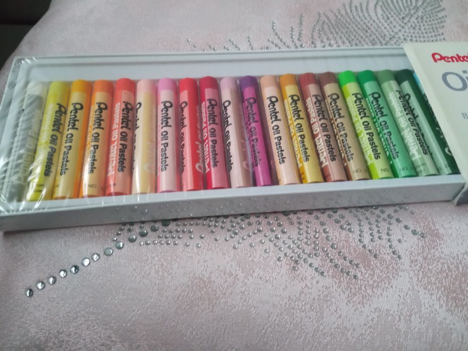 Pastele olejne PENTEL 25 sztuk