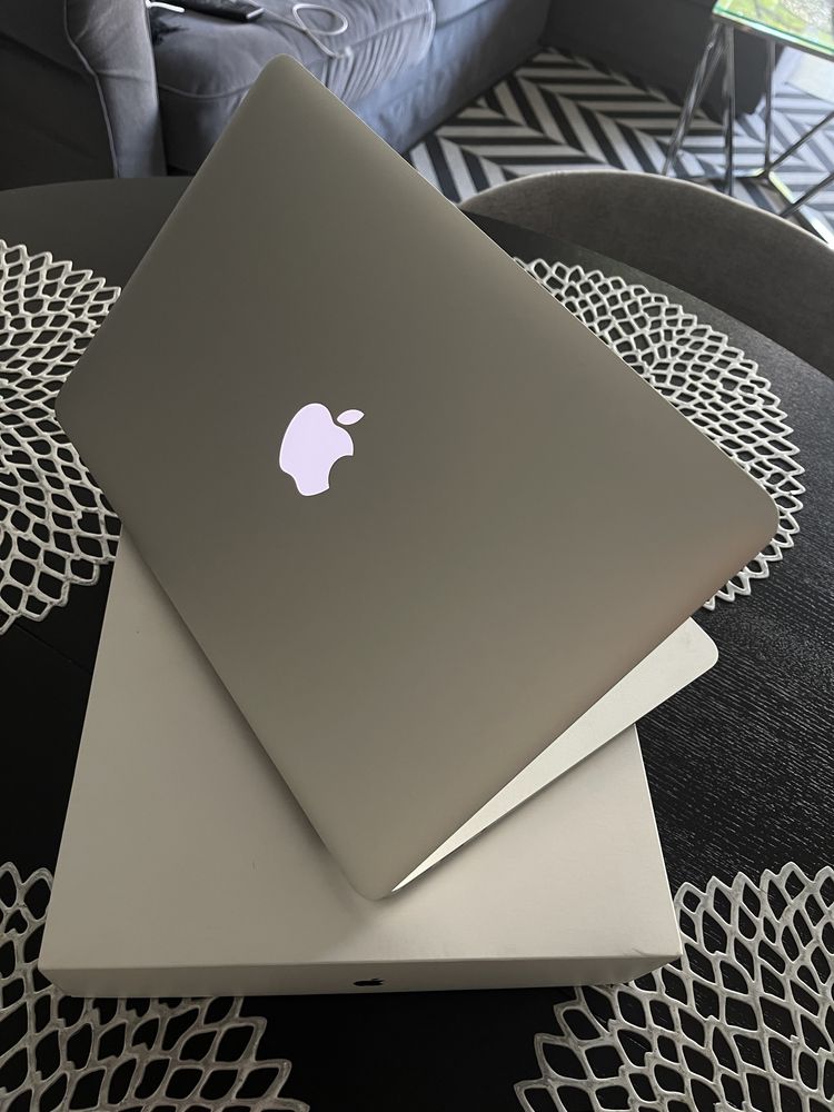 MacBook Air 13”