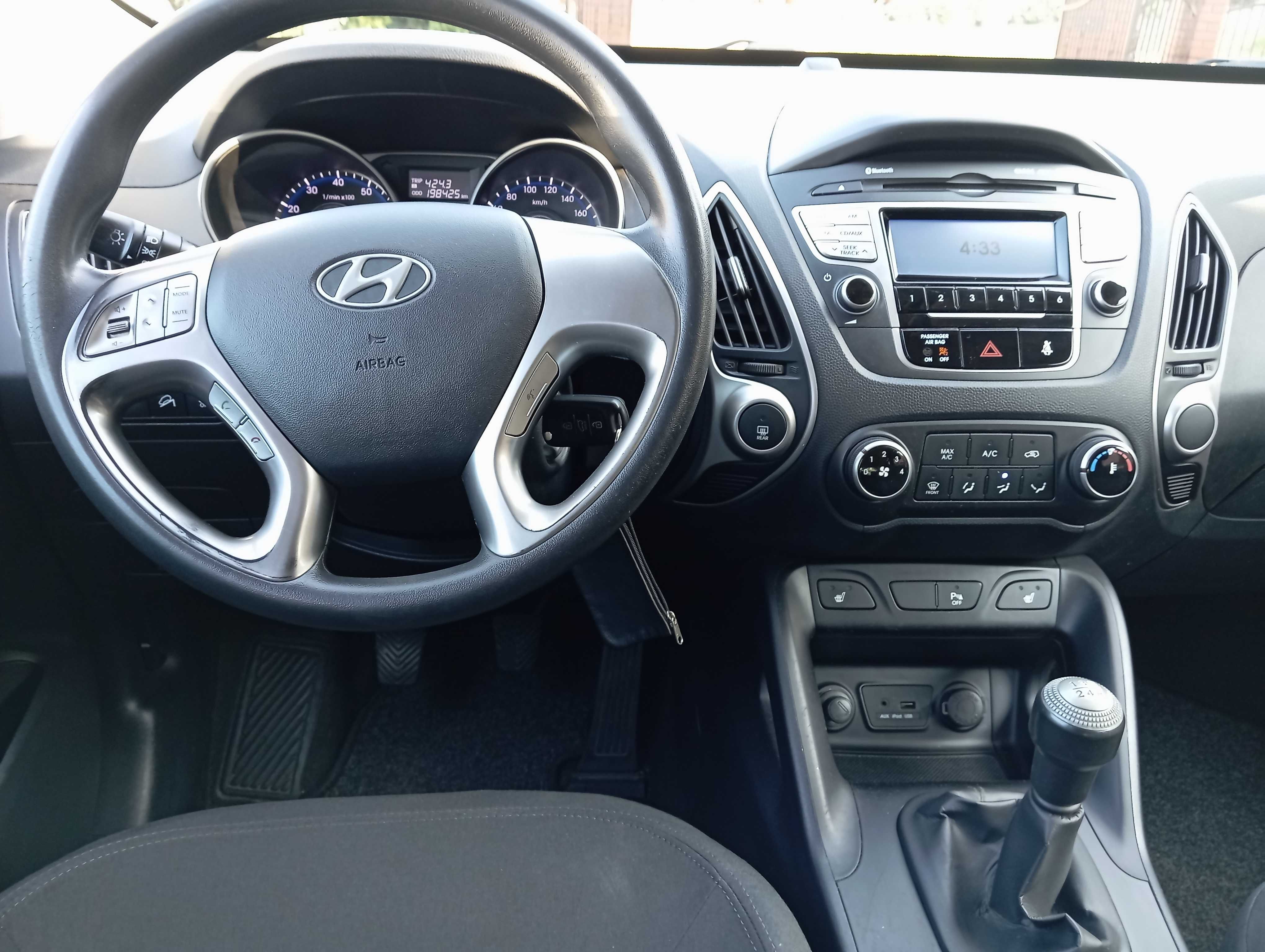 HYUNDAI ix 35 2,0 benzyna 2010