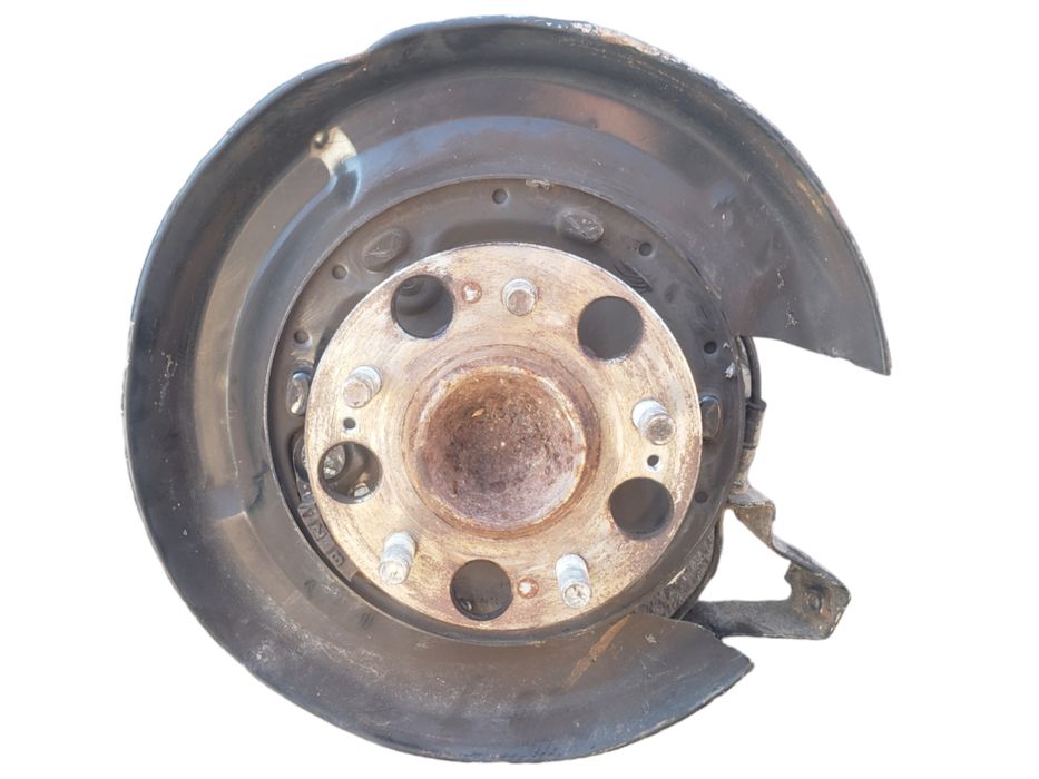 Задний левый кулак со ступицей Honda Accord 8 2008-2013 разборка