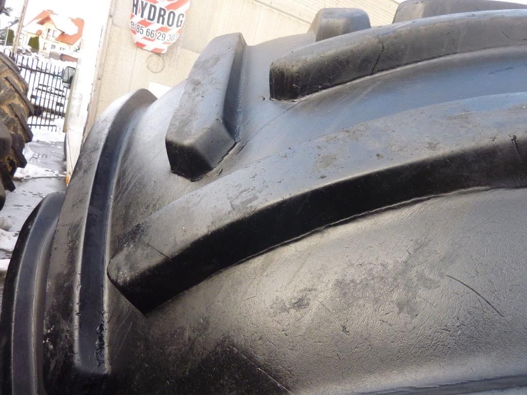 2x Opona używana rolnicza 1050/50R32 MICHELIN 5400zł(szt.) W1593