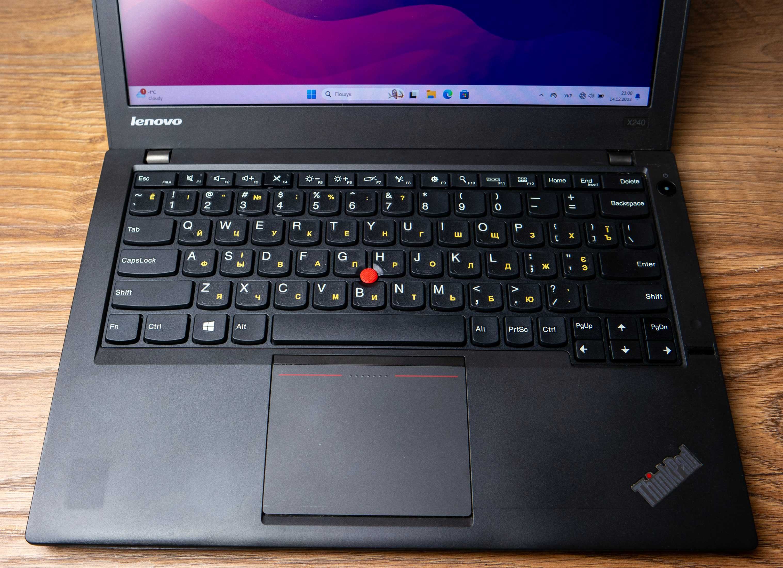 Ноутбук Lenovo ThinkPad X240 / i7-4600U/ 8 Gb/ SSD 256 GB/ 2 АКБ