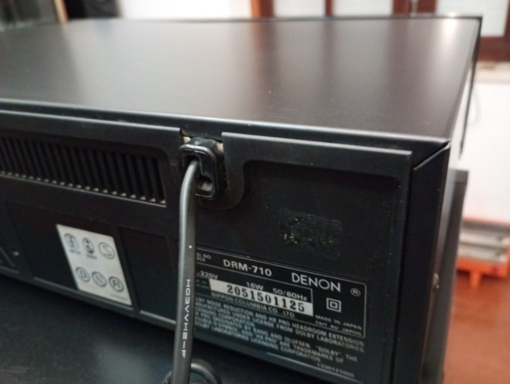 Deck de cassetes Denon DRM-740