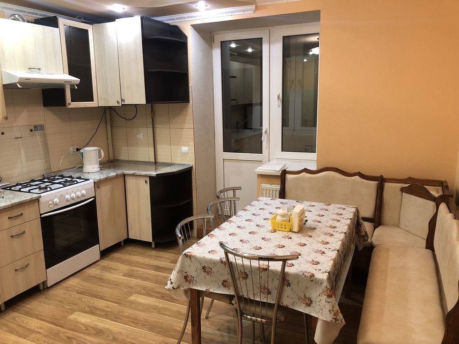 2 кімнатна Карпенка/ Будного, Дружба