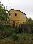 Продам  Садовий будинок зі зручним розташуванням.!