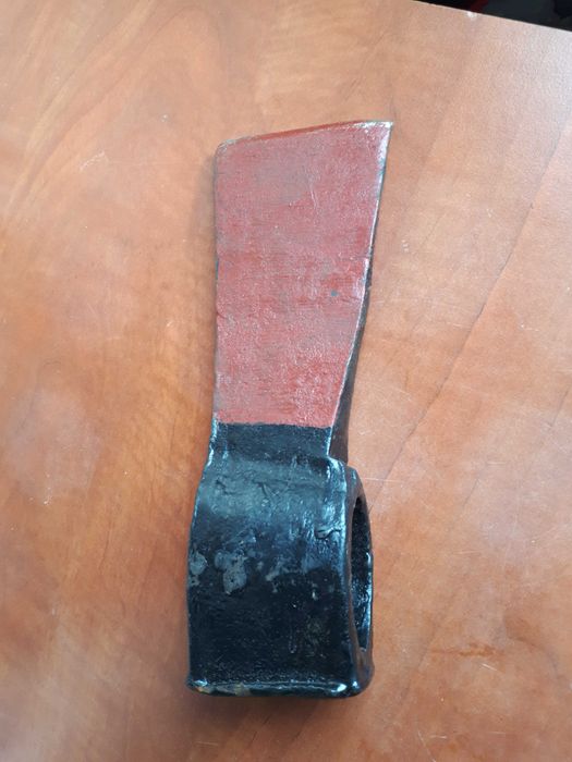 Toporek siekiera p.pożarawa  przemysłowa strażacka. 1.3kg