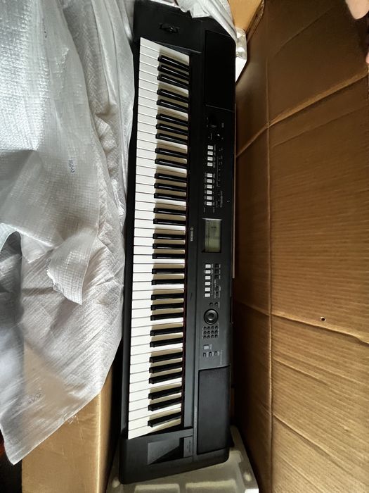 Keyboard yamaha piaggero np-v80