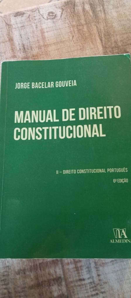 3 livros de Direito