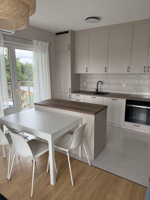 Mieszkanie 4 pokoje nowe klimatyzacja centrum