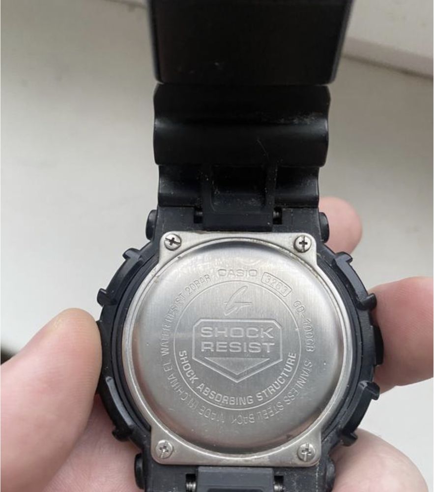 Часы G-SHOCK золотые