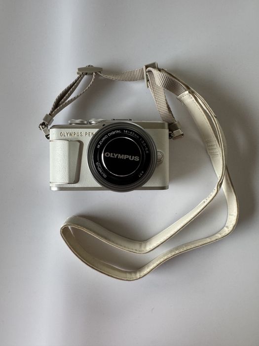 Aparat Olympus PEN e-pl10 Biały + obiektyw M.ZUIKO DIGITAL 45mm f/1.8