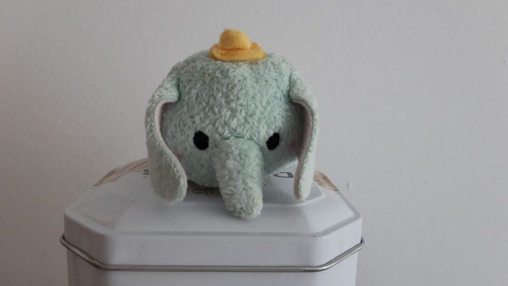Peluches urso e elefante