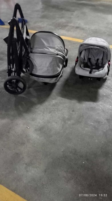 Carinho de bebe em bom estado