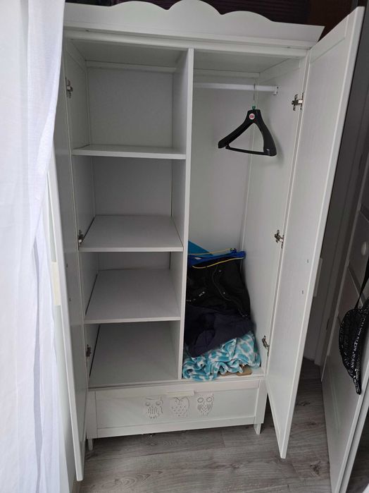 łóżko i szafa do pokoju dziecka