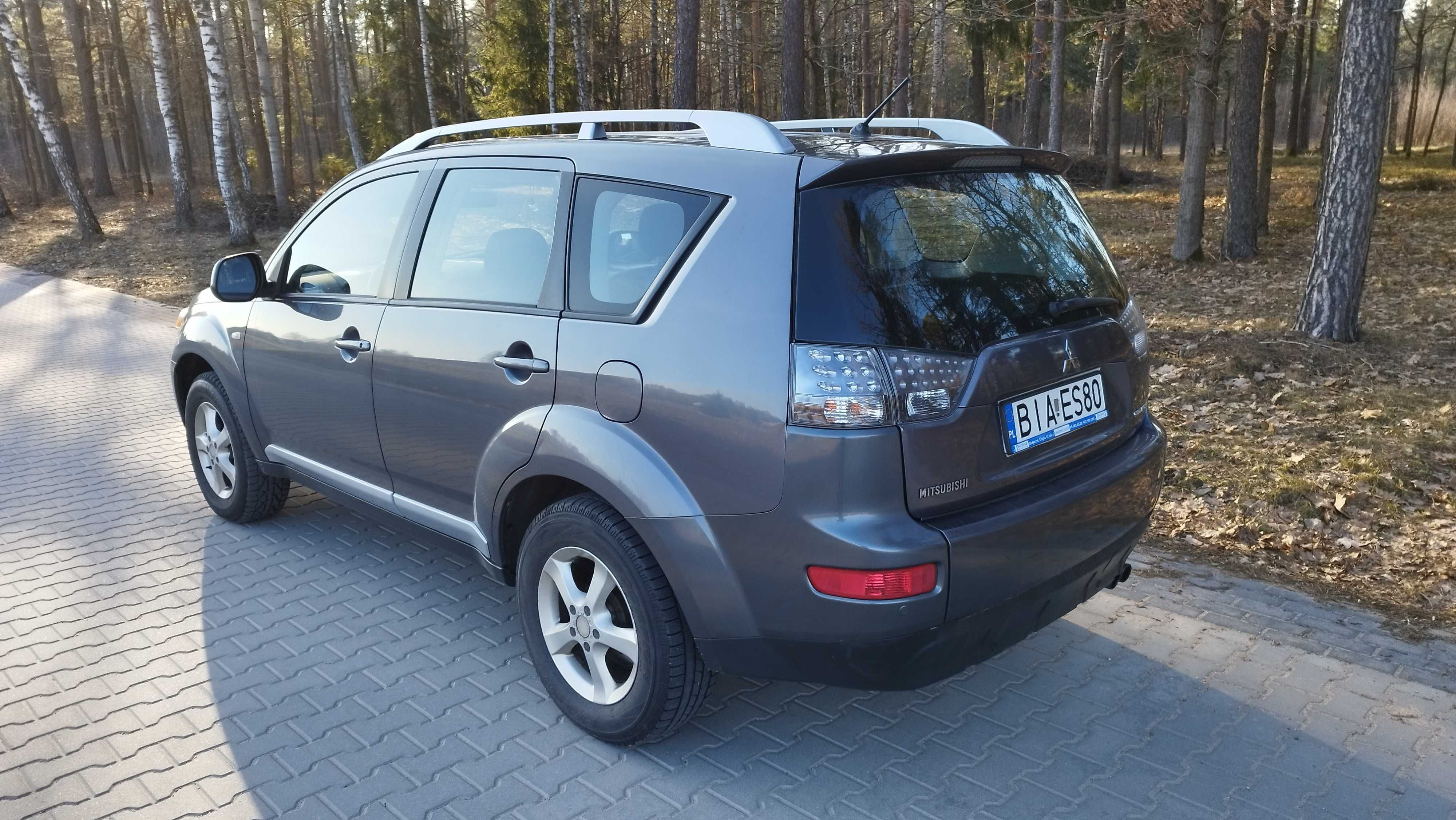 Mitsubishi Outlander 2.0 Napęd 4x4 Zadbany Krajowy.