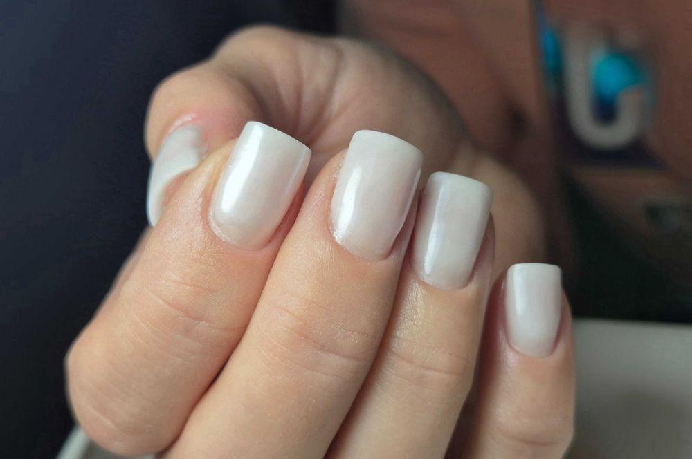 Манікюр (м.Кривий Ріг, площа Визволення)