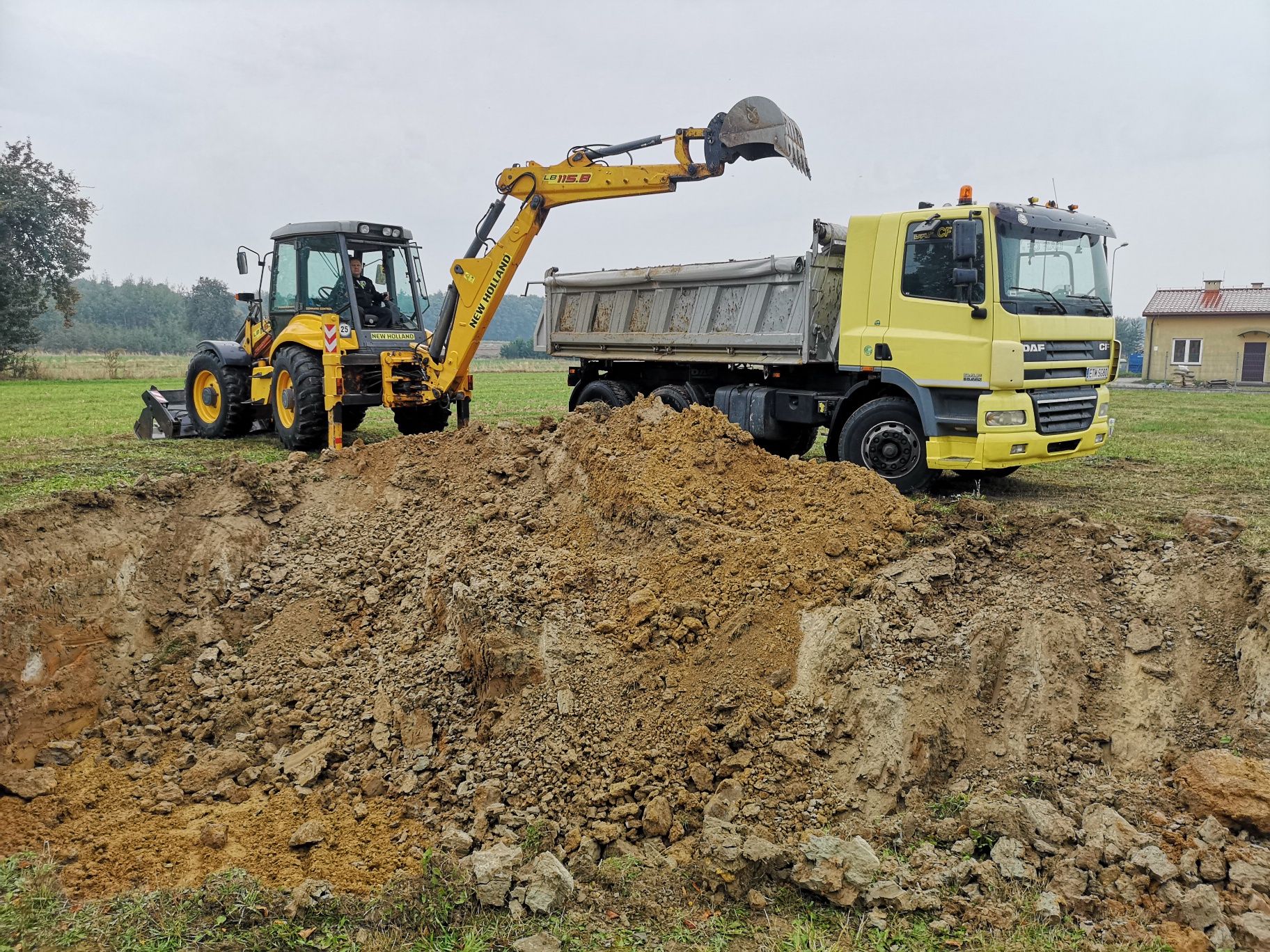 Usługi Koparko Ładowarką Koparką Wywrotką Minikoparką Transport Młot