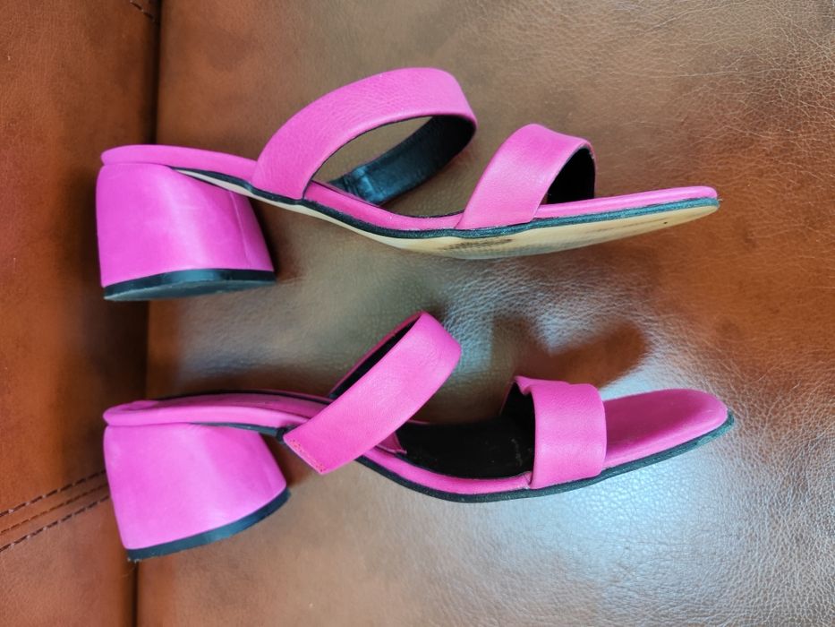 Босоніжки / шльопанці / сабо AURA