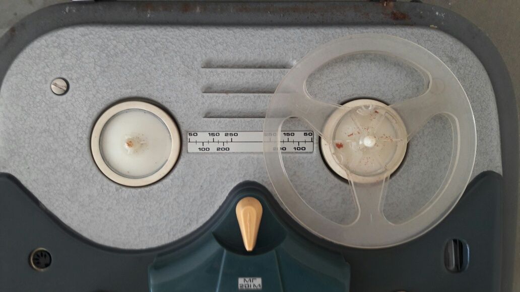 Магнитофон бабинный "Камета".Раритет 1960тых. Винтаж. Переносной бабин