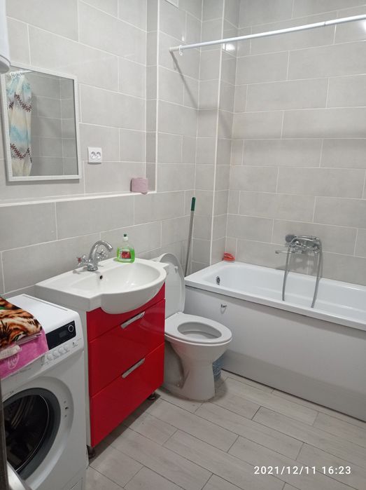 Подобово погодинно 3х кімнатна квартира Автономне опалення парковка