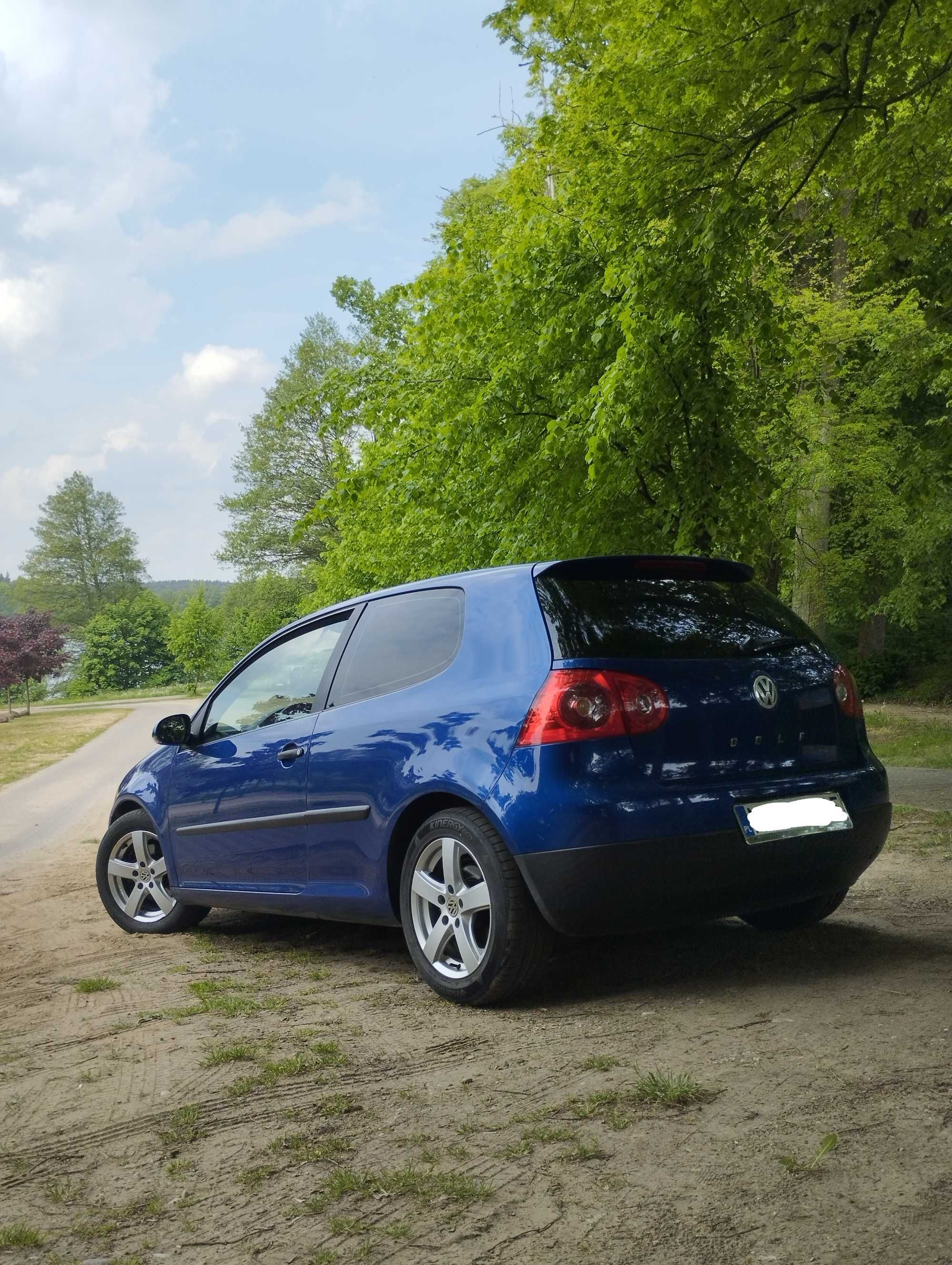 Volkswagen Golf 5 1.6 MPI Sportline 2004r