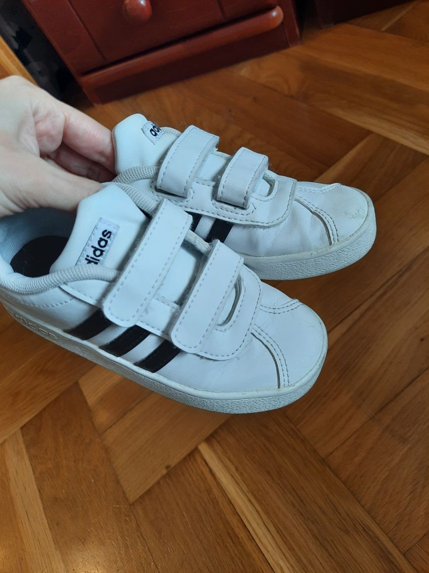 Buty sportowe trampki na rzepy adidas