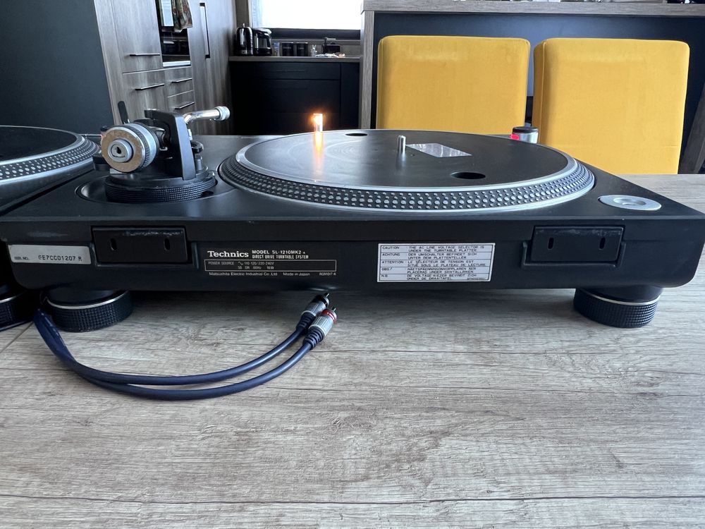 2x Technics sl 1210mk2