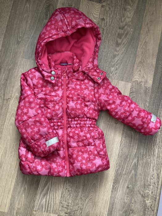 Куртка на дівчинку 98 розмір.