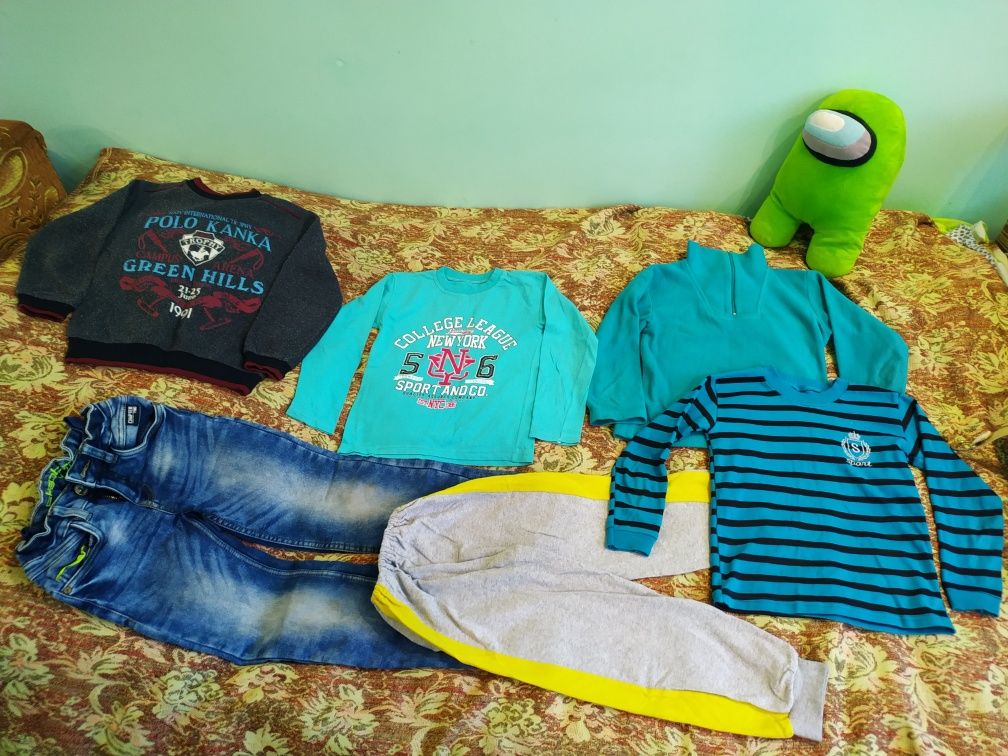 Пакет вещей мальчик (6-7 лет) джинсы, реглан, спортивные штаны