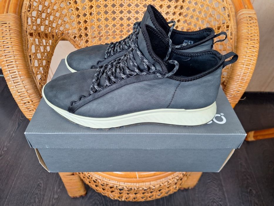 Кроссовки "ECCO". 43-й размер.  Оригинал.