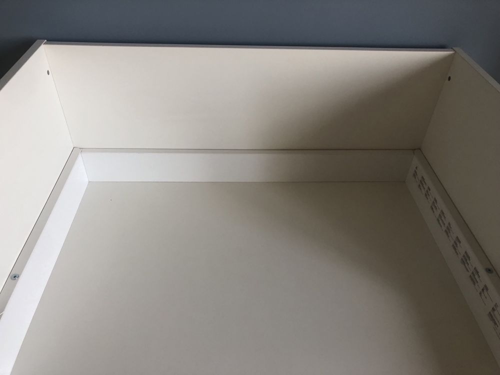 Przewijak, biurko dla przedszkolaka Ikea