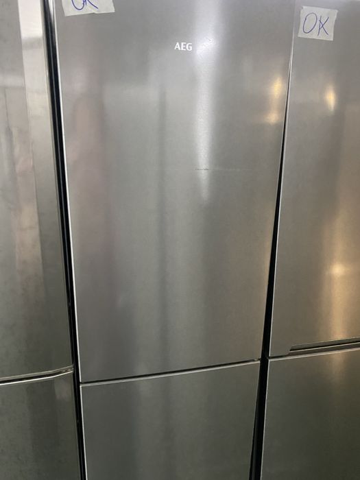 Frigorifico AEG combinado cinza