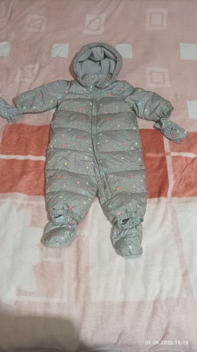 Зимний комбинезон Gap