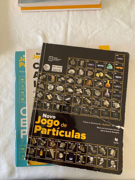Manuais Biologia e Geologia/ Física Química  10 e 11 ano