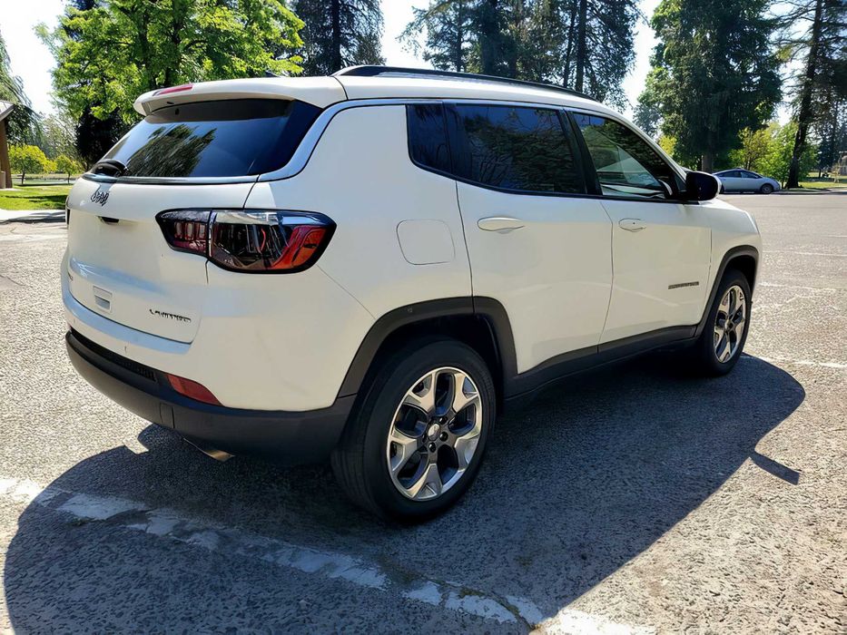 Jeep Compass      2021