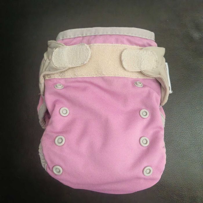 Vendo Fraldas Reutilizáveis – Usadas por Apenas 1 Bebé