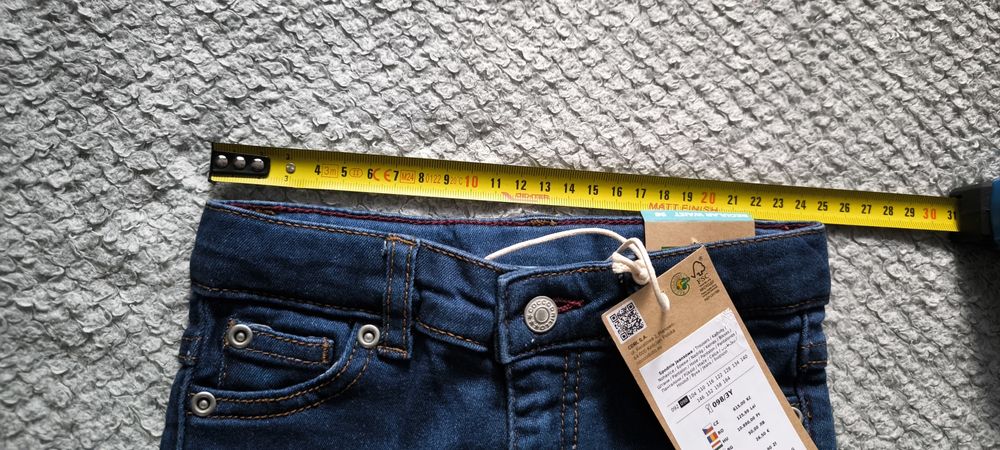 Nowe spodnie jeansowe coccodrillo r. 98