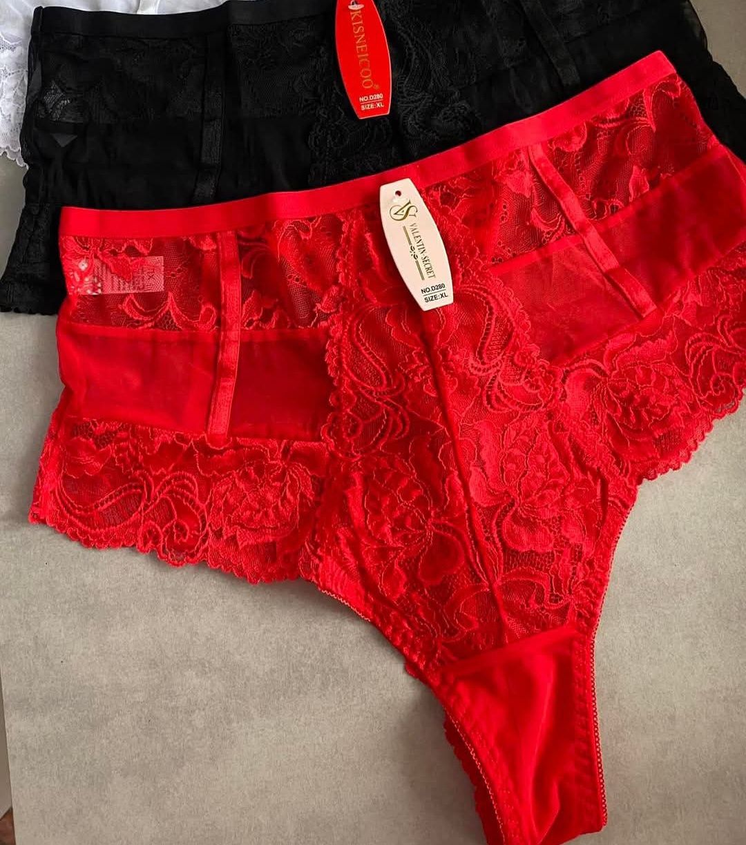 Красивые трусики XL