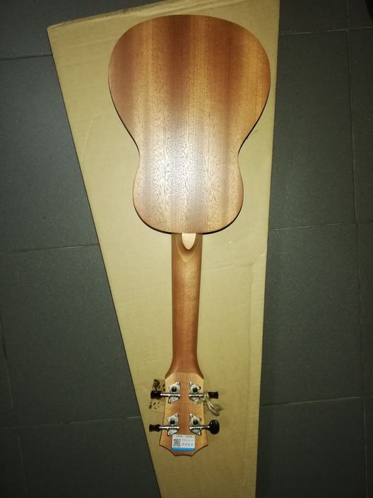Ukulele soprano golfinho