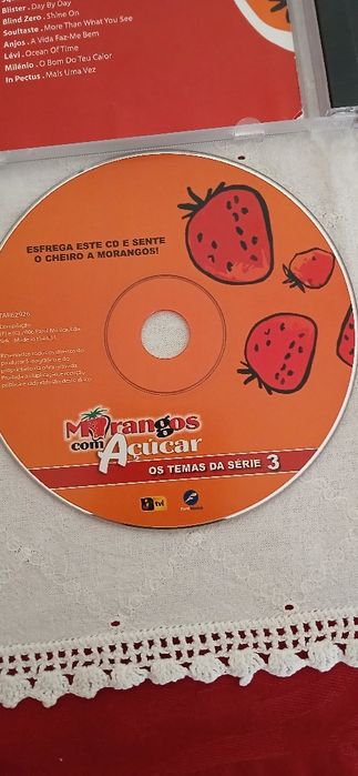 2 Cds Geração Rebelde-Morangos com Açúcar